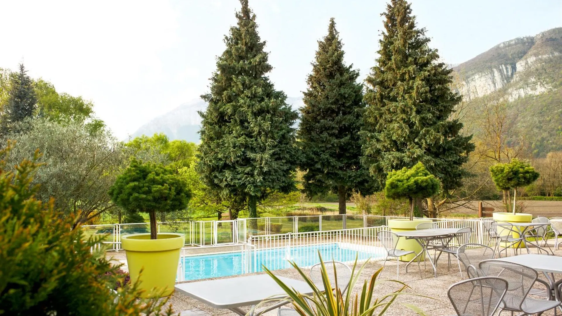 Novotel Grenoble Nord Voreppe Hotel