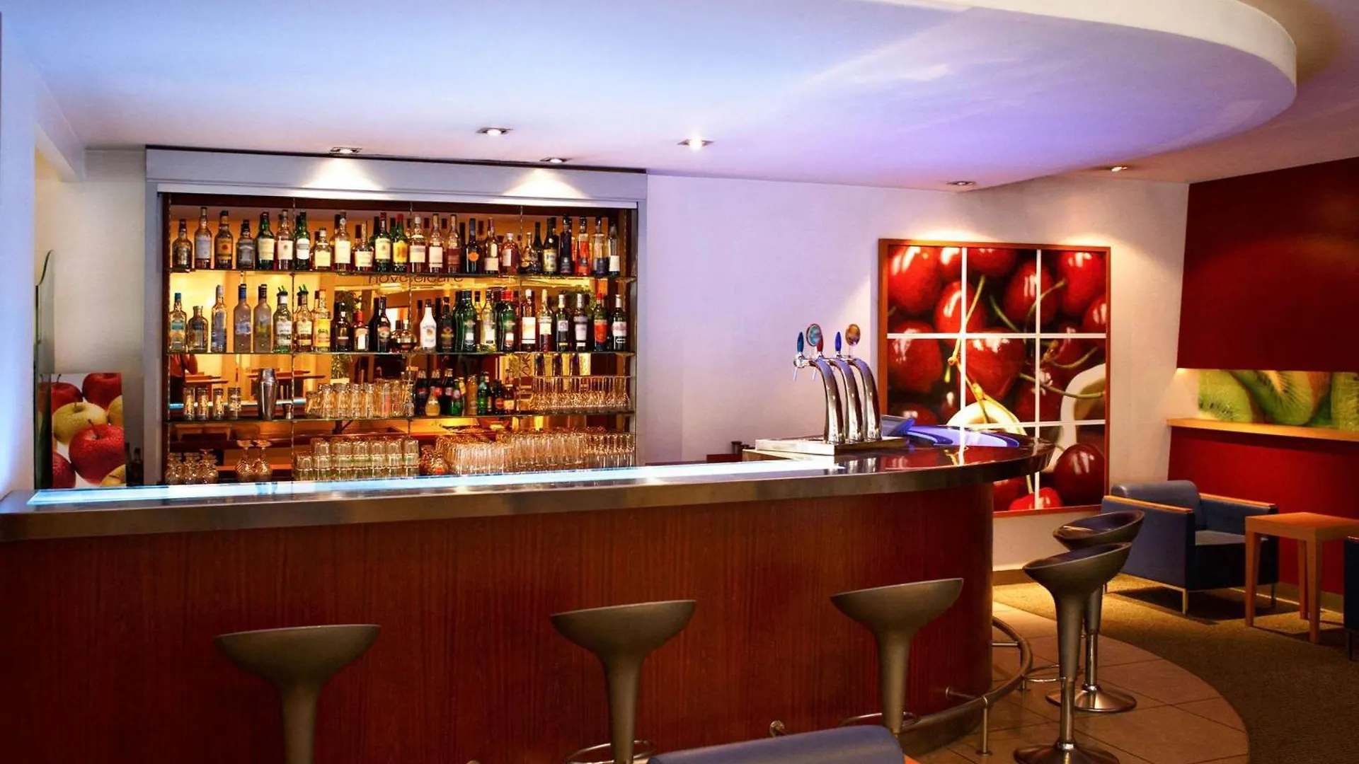 Novotel Grenoble Nord Voreppe 4*,