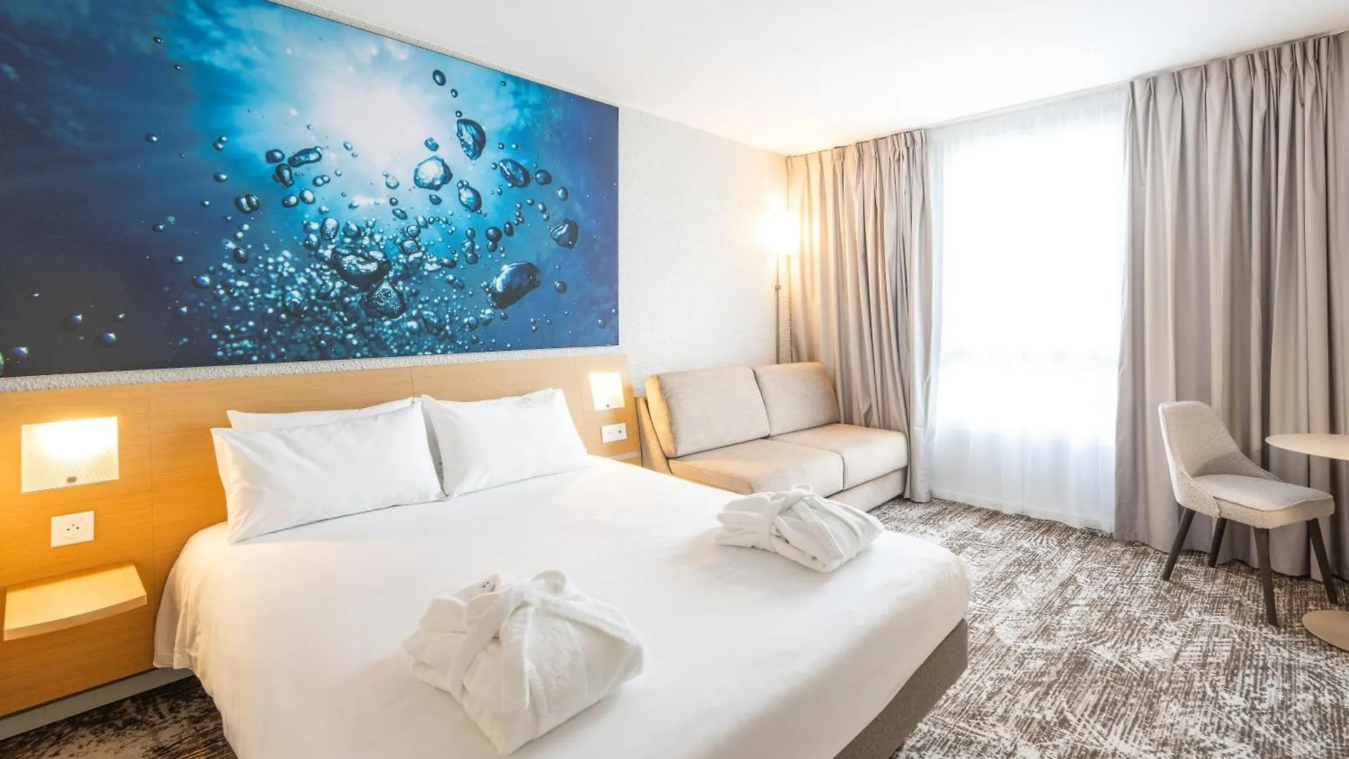 Novotel Grenoble Nord Voreppe Hotel