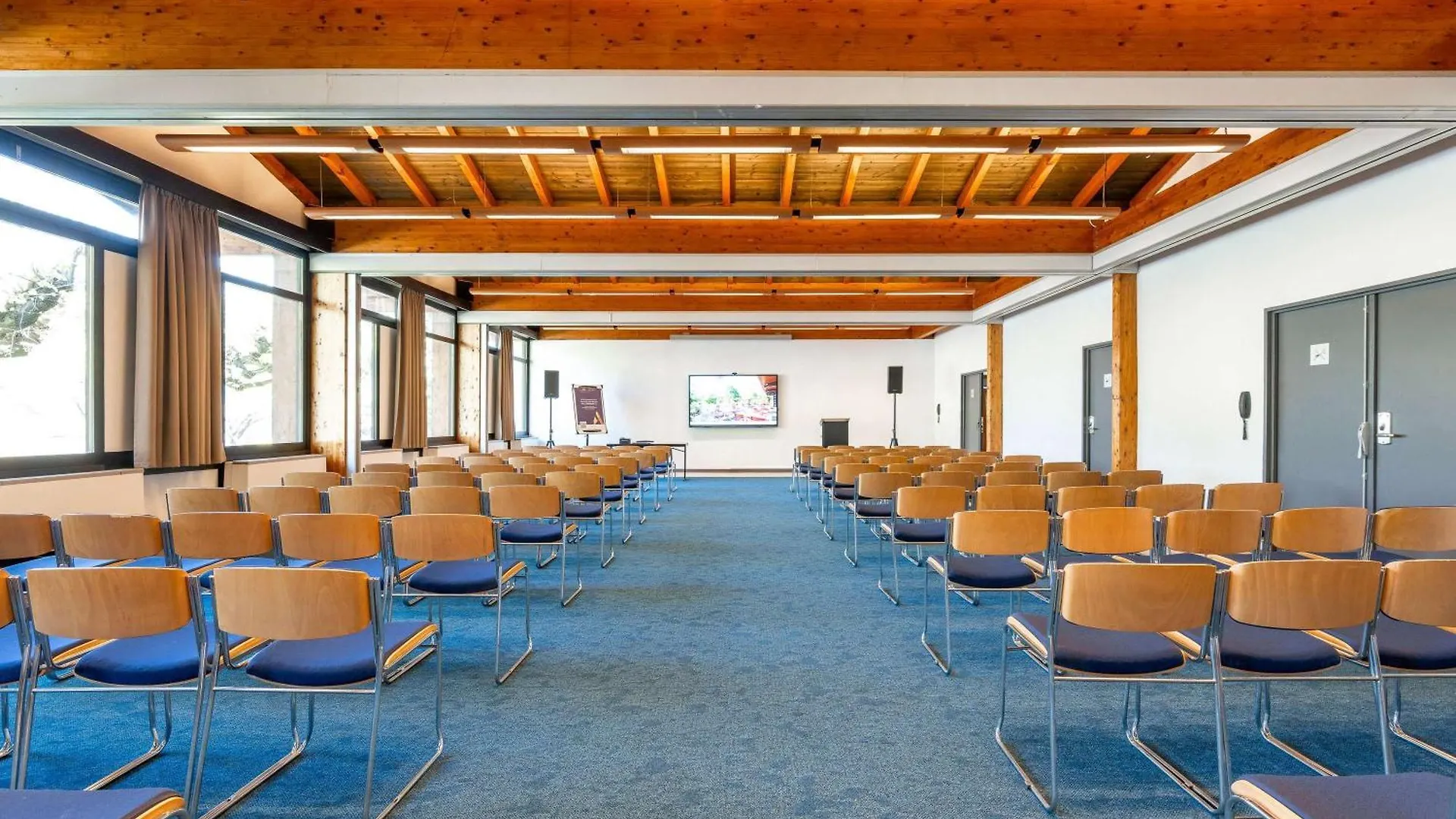 Novotel Grenoble Nord Voreppe Hotel