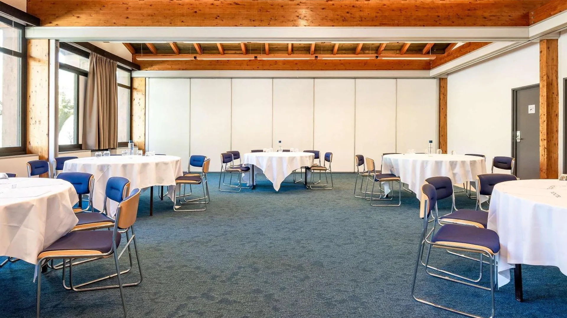 Novotel Grenoble Nord Voreppe Hotel