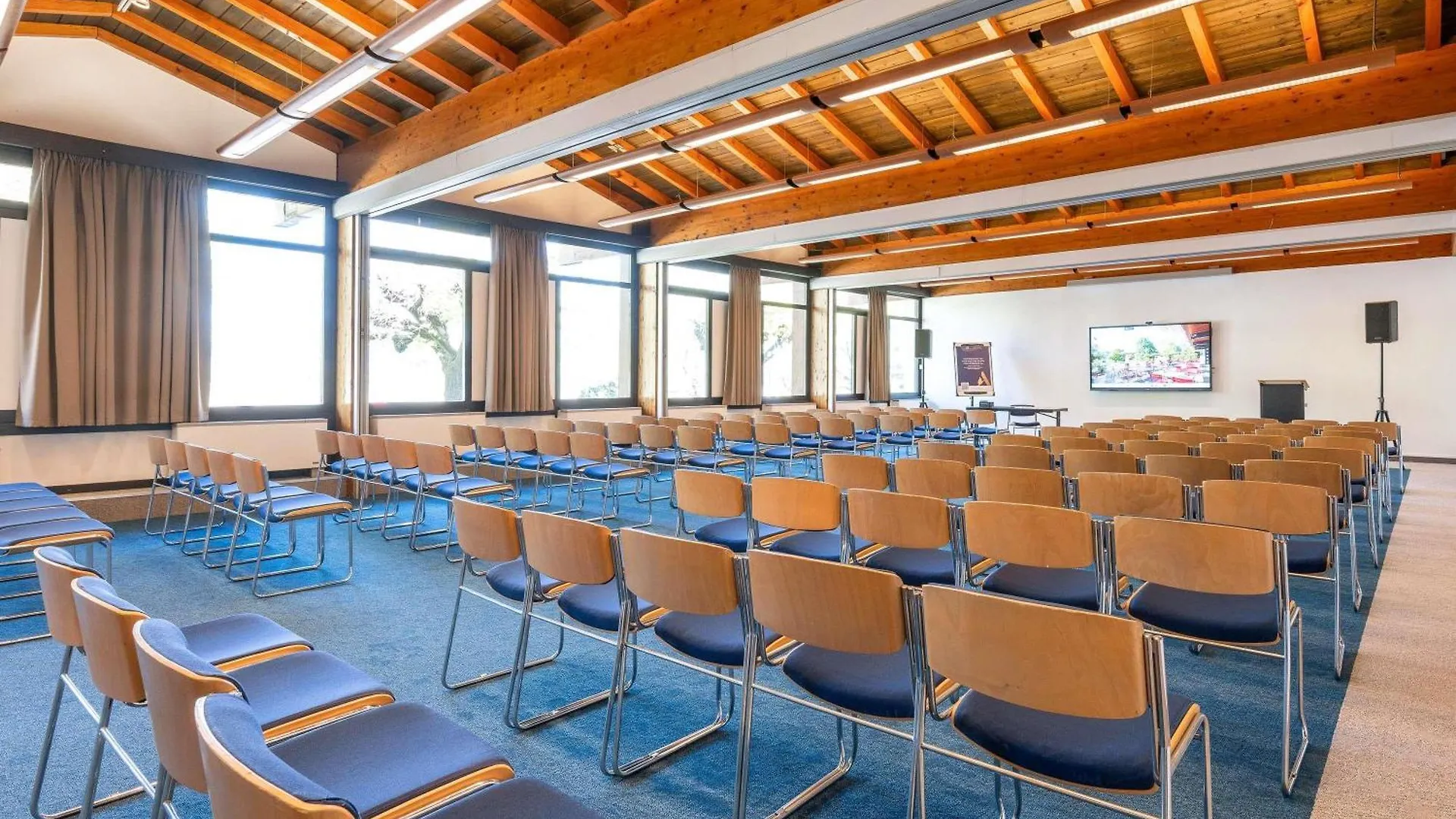 Novotel Grenoble Nord Voreppe Hotel