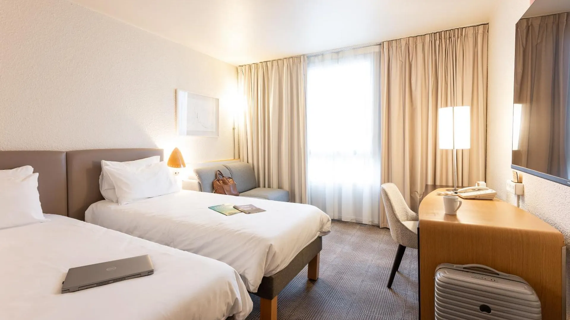 Novotel Grenoble Nord Voreppe Hotel