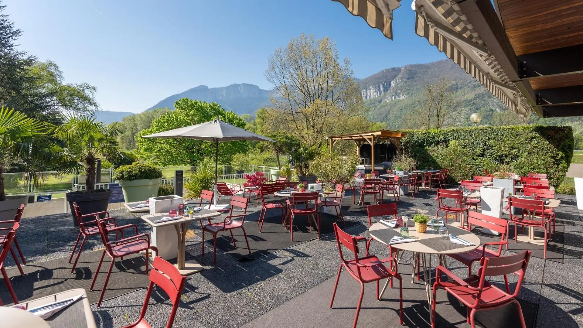 Novotel Grenoble Nord Voreppe Hotel