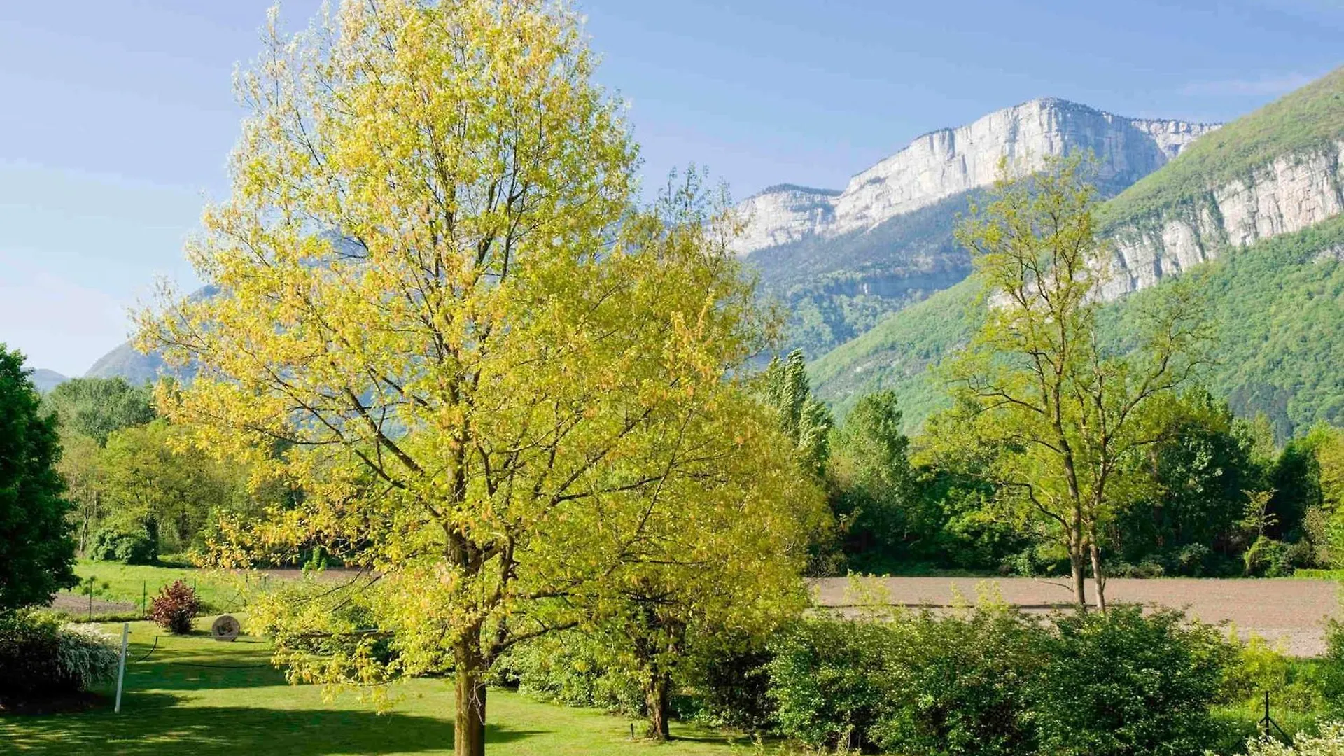 **** Hotel Novotel Grenoble Nord Voreppe France