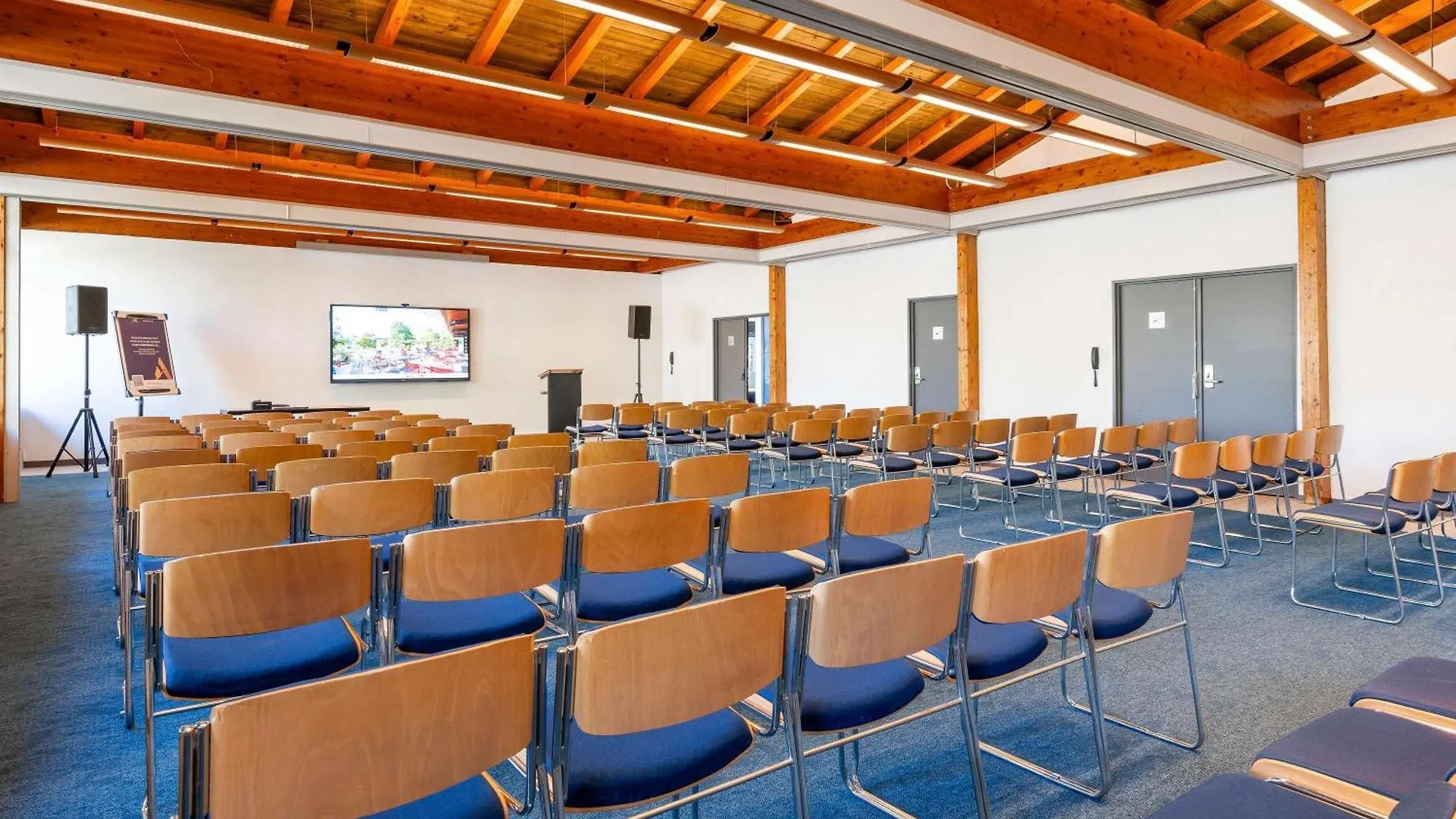 Novotel Grenoble Nord Voreppe 4*,