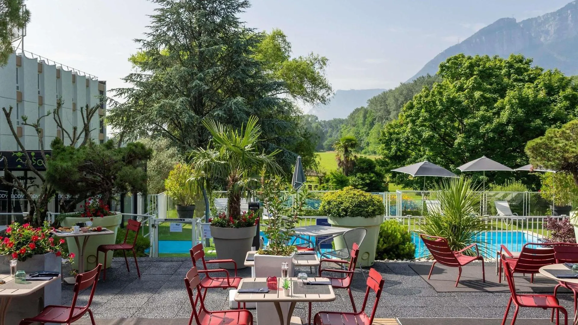 Novotel Grenoble Nord Voreppe 4*,